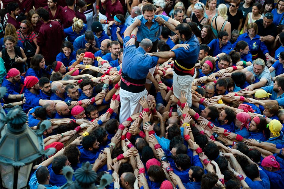 İspanya'da geleneksel "İnsan Kulesi Festivali"