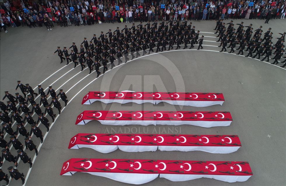 Bursa'da astsubay adayları yemin etti