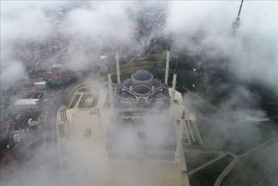 İstanbul'da sis