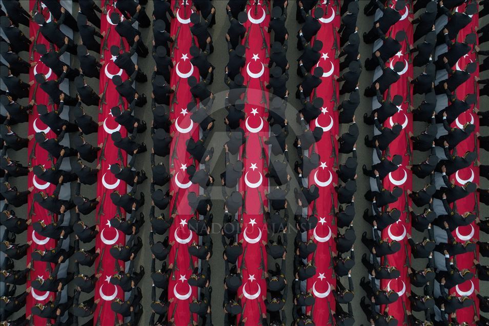 Bursa'da astsubay adayları yemin etti