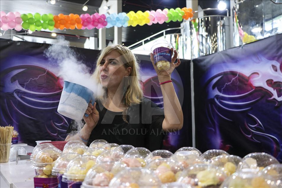 В Анкаре открылся фестиваль сладостей
