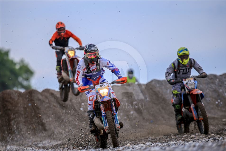 Мотогонки в Анталье: Яркие моменты Sea To Sky Enduro