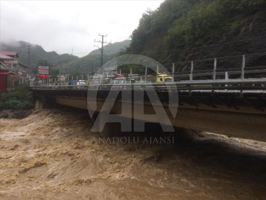 Artvin'de şiddetli yağış