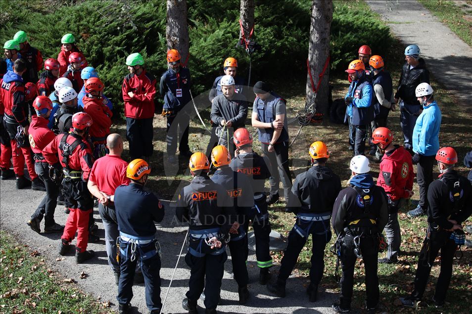 Tjentište: Završena ”Osnovna obuka potrage i spašavanje u prirodi Bosna i Hercegovina 2019."