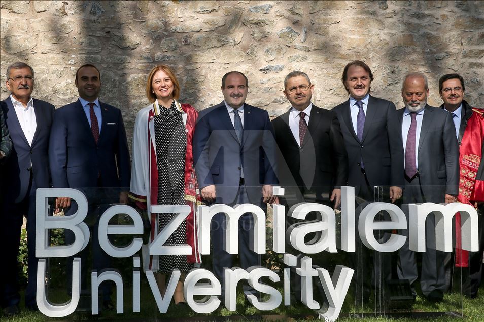 Bezmialem Vakıf Üniversitesi akademik yıl açılış töreni