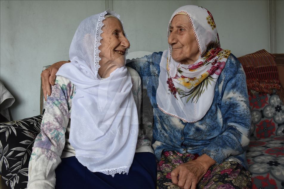 "Üçüz nineler"den ikisi artık birbirine daha bağlı
