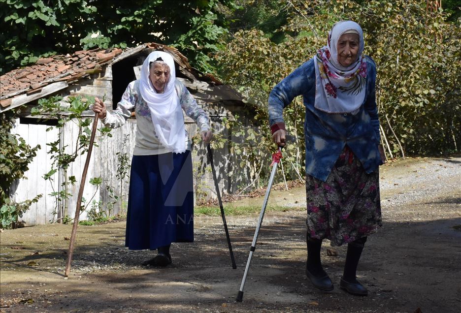 "Üçüz nineler"den ikisi artık birbirine daha bağlı