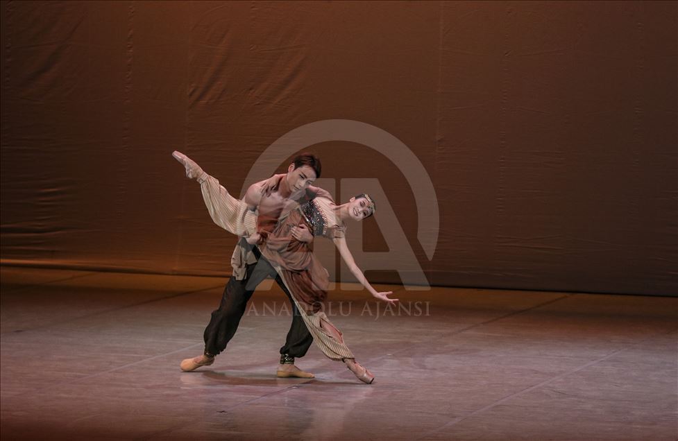 Chinese Suzhou Ballet Theater in Ankara