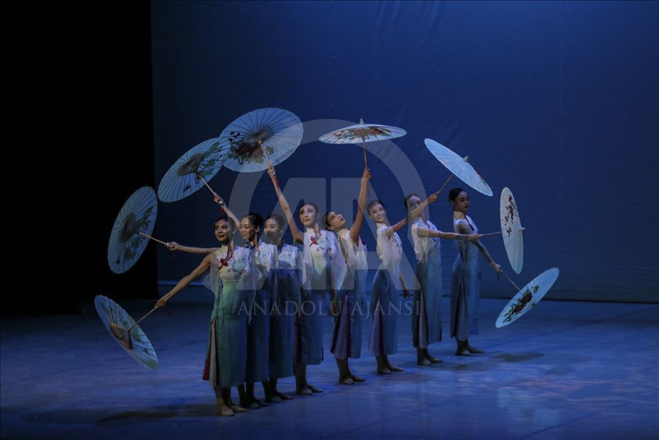 Chinese Suzhou Ballet Theater in Ankara