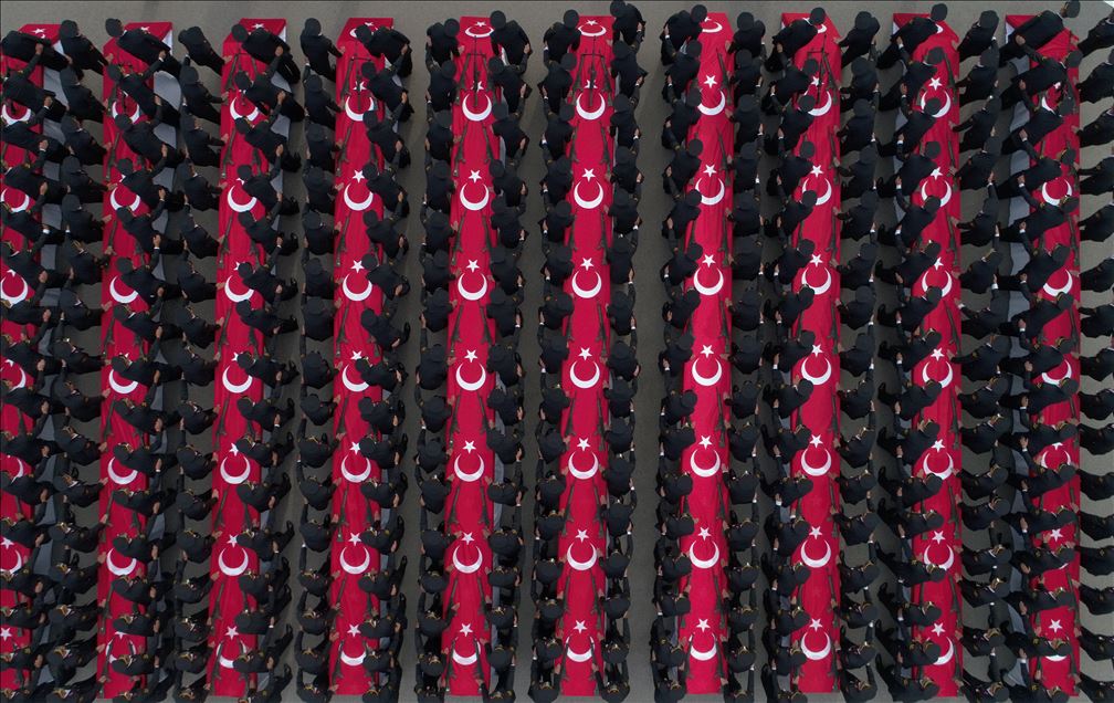 Bursa'da astsubay adayları yemin etti