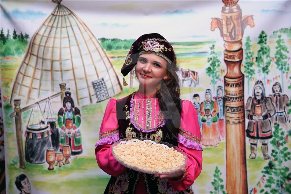 Красочные кадры с IV Культурного фестиваля этноспорта в Стамбуле
