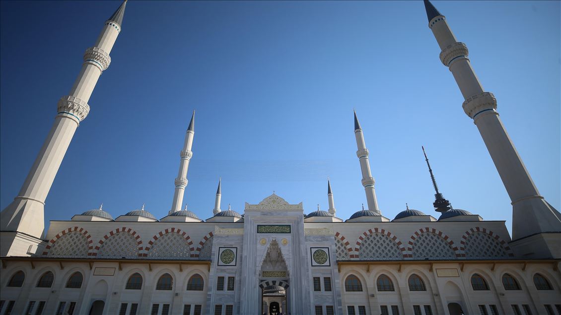 Türkiye'nin en modern külliyesi "Büyük Çamlıca Camisi"

