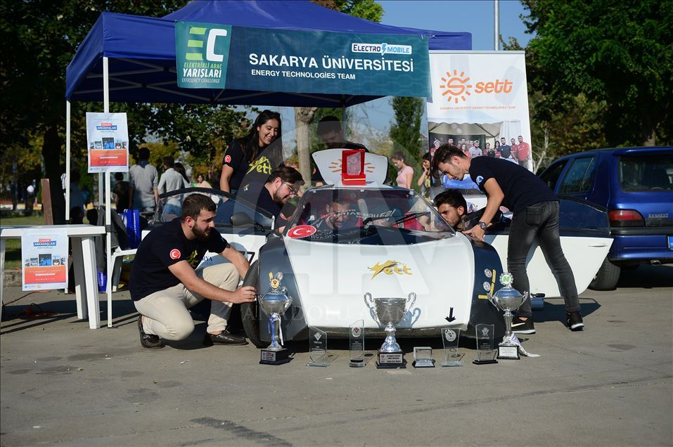 Çevre dostu elektrikli araç ürettiler
