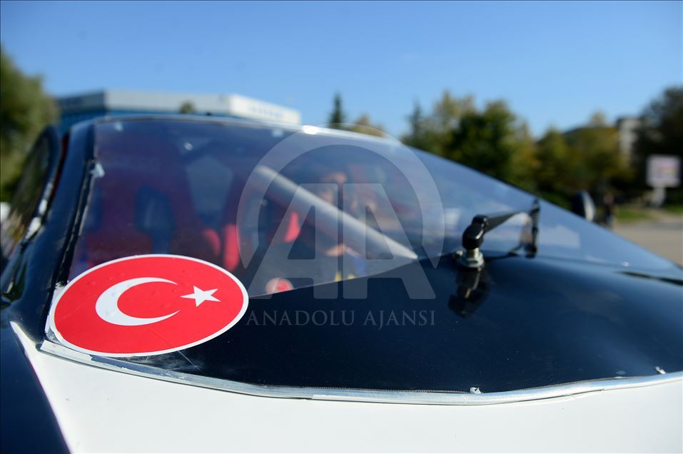 Çevre dostu elektrikli araç ürettiler