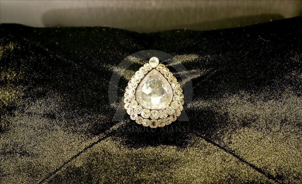 إسطنبول.. عرض قطع أثرية ثمينة لأول مرة في قصر "طوب قابي" التاريخي
