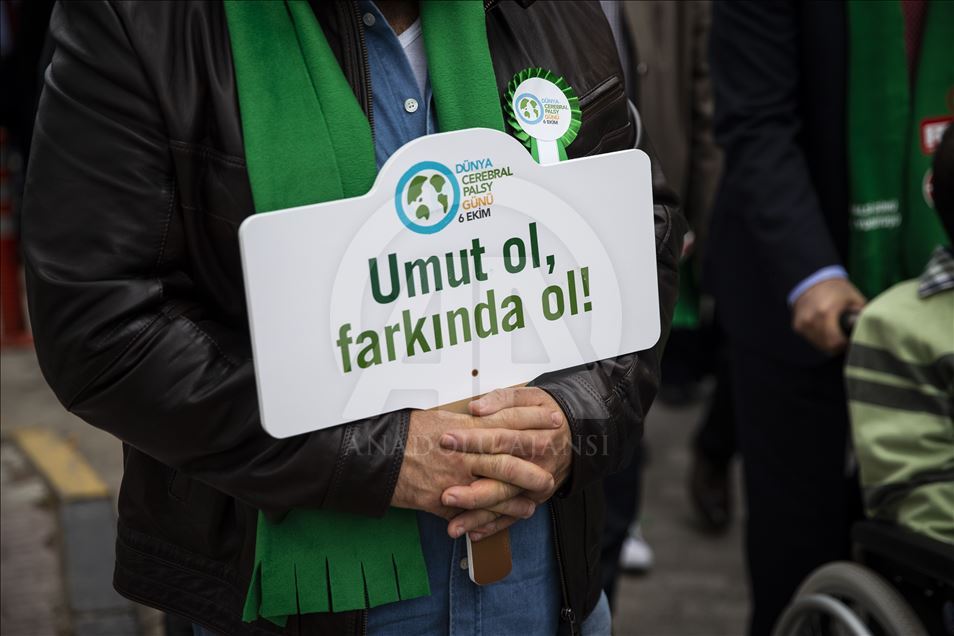 Serebral palsili çocuklar ve aileleri RTÜK'te buluştu