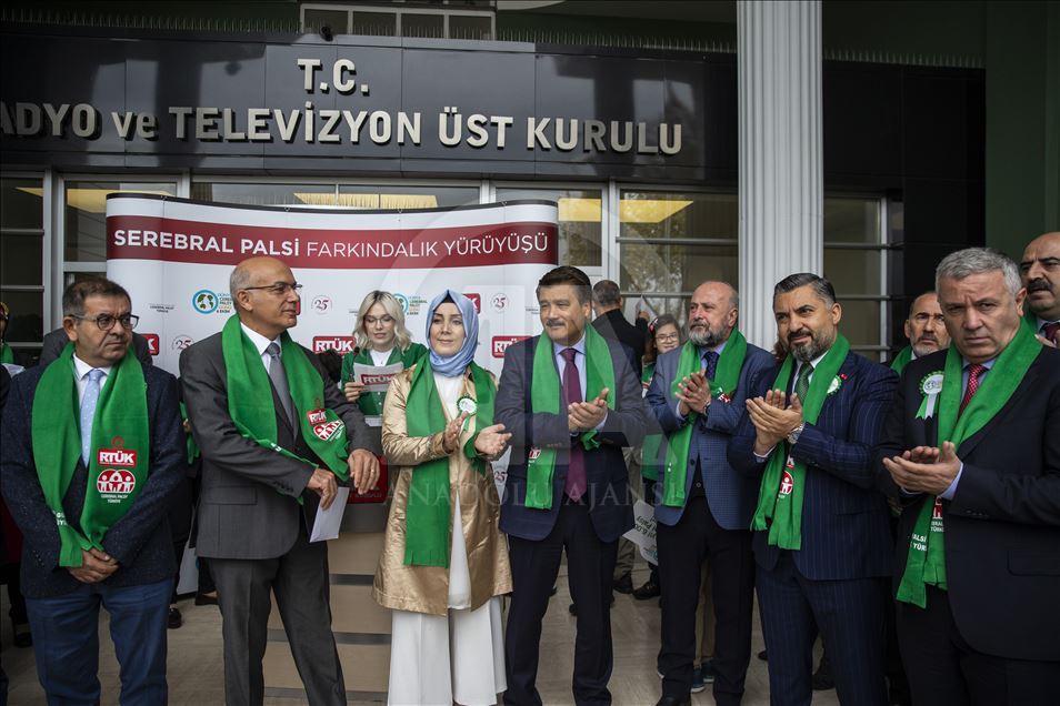 Serebral palsili çocuklar ve aileleri RTÜK'te buluştu