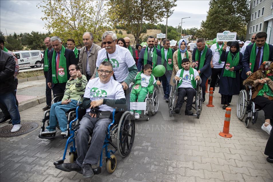 Serebral palsili çocuklar ve aileleri RTÜK'te buluştu