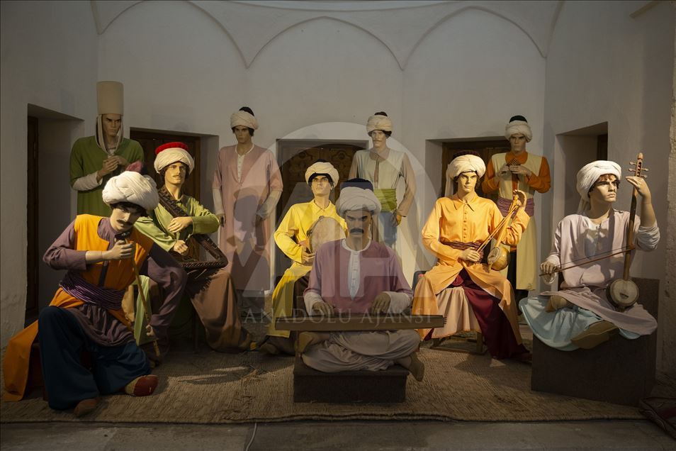 Osmanlı'nın şifa yöntemlerinin anlatıldığı müzeye ziyaretçi akını