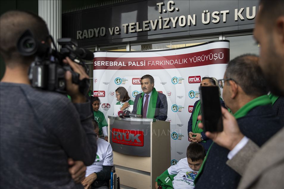 Serebral palsili çocuklar ve aileleri RTÜK'te buluştu