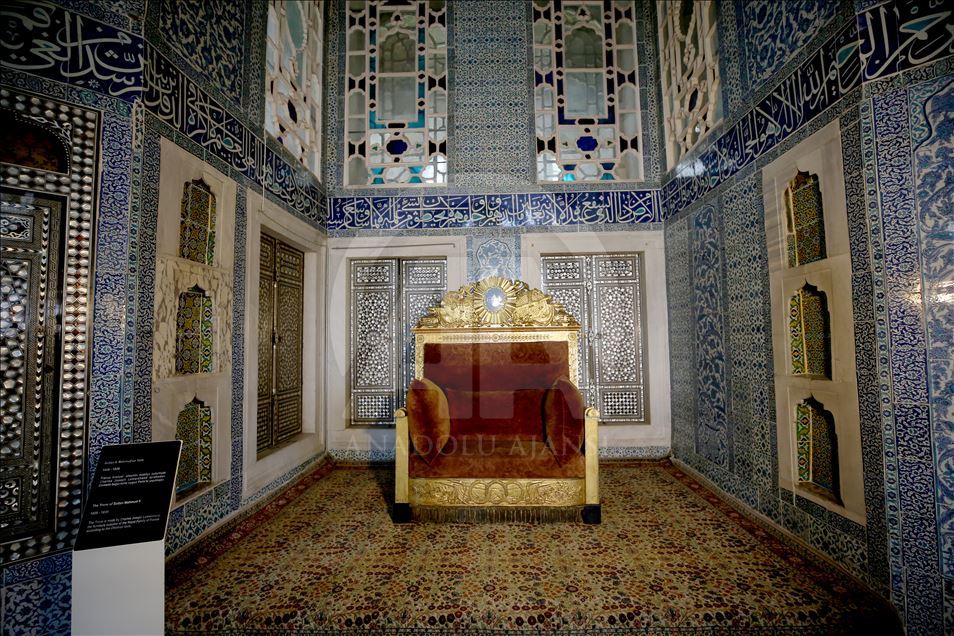 إسطنبول.. عرض قطع أثرية ثمينة لأول مرة في قصر "طوب قابي" التاريخي
