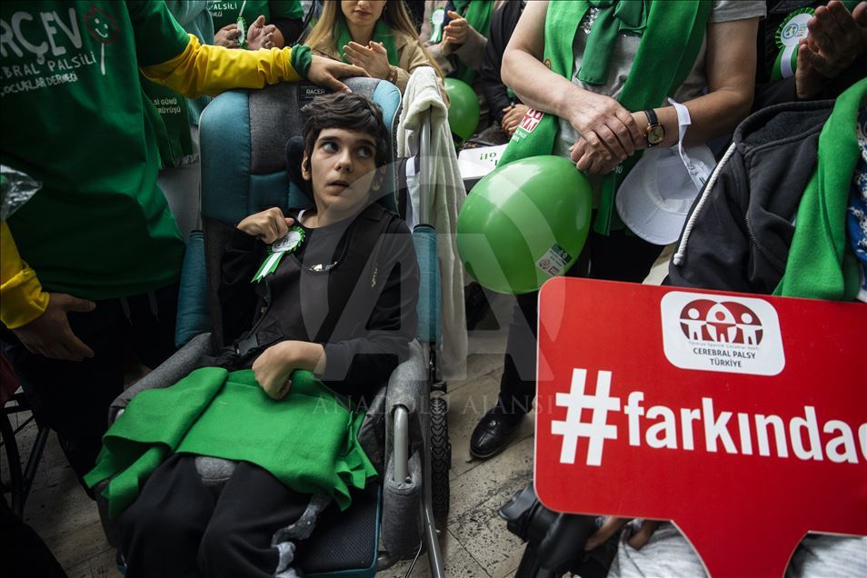 Serebral palsili çocuklar ve aileleri RTÜK'te buluştu