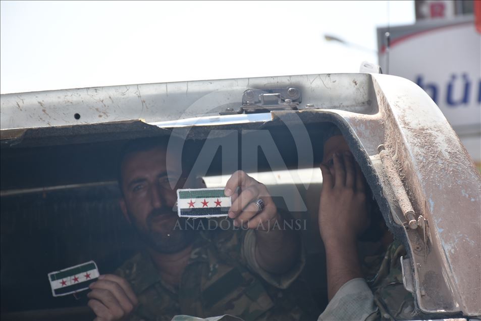 الجيش الوطني السوري يراقب الحدود شرق الفرات
