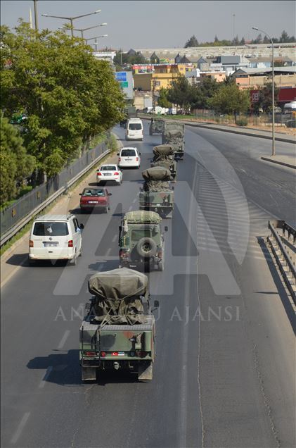 Suriye sınırına askeri sevkiyat 
