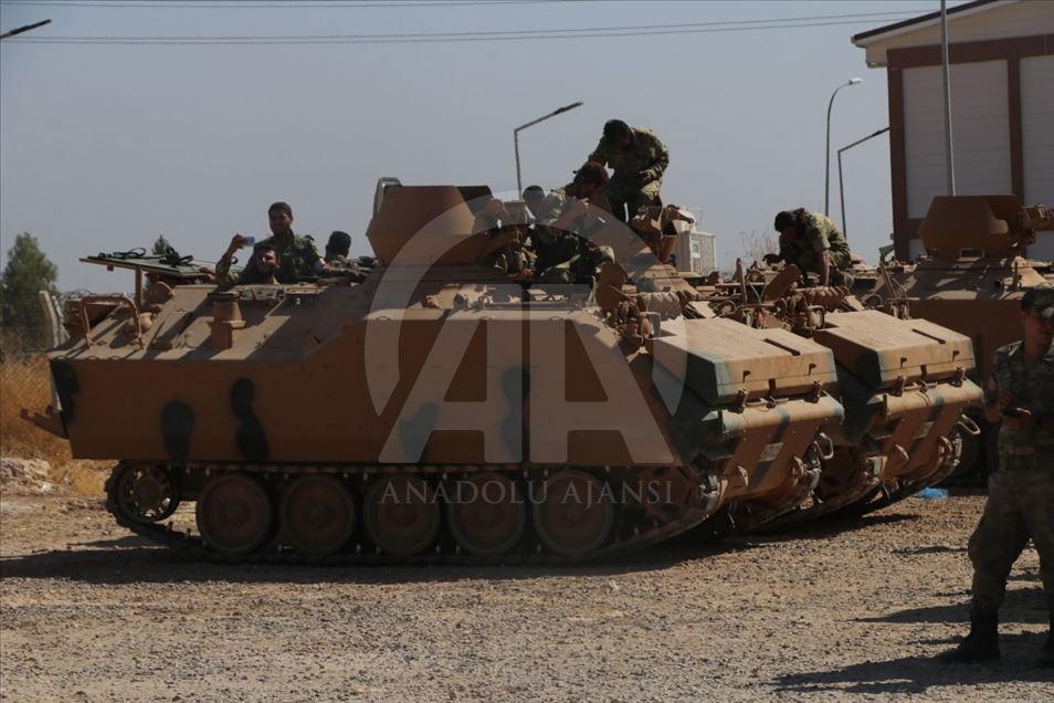 Отряды оппозиции вошли в районы Сирии к востоку от Евфрата
