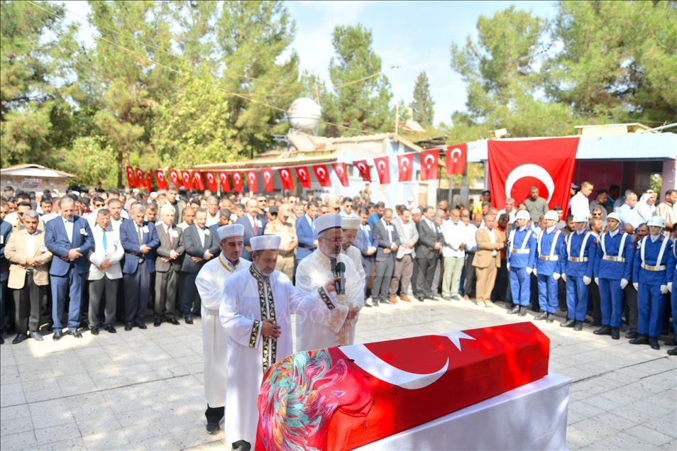 Ceylanpınar'da şehit olan 11 yaşındaki Elif için tören