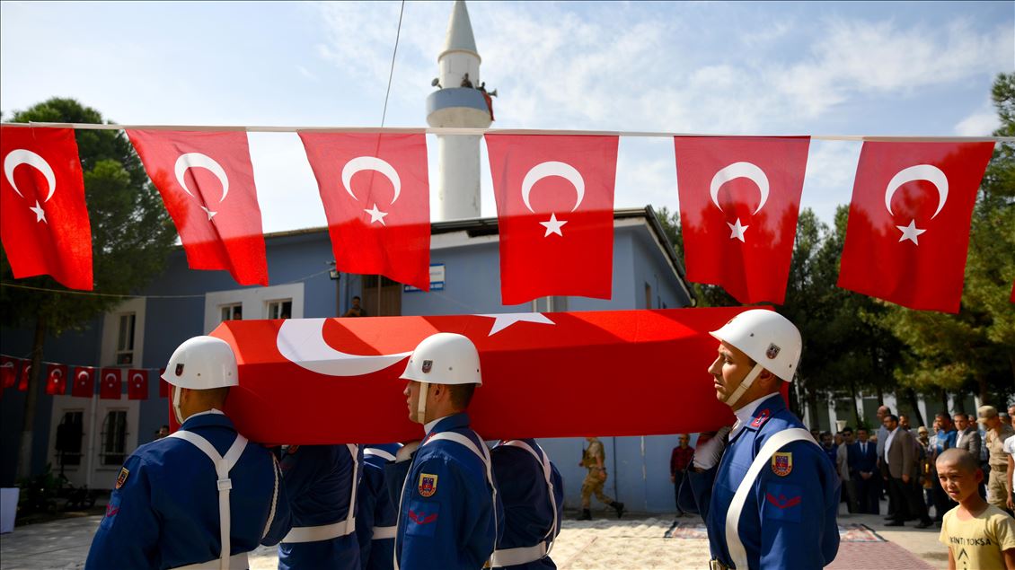 Ceylanpınar'da şehit olan 11 yaşındaki Elif için tören