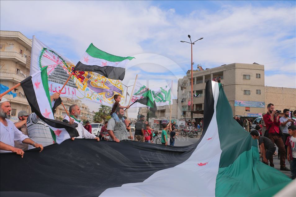 تظاهرات مردمی در حمایت از عملیات «چشمه صلح» در ادلب