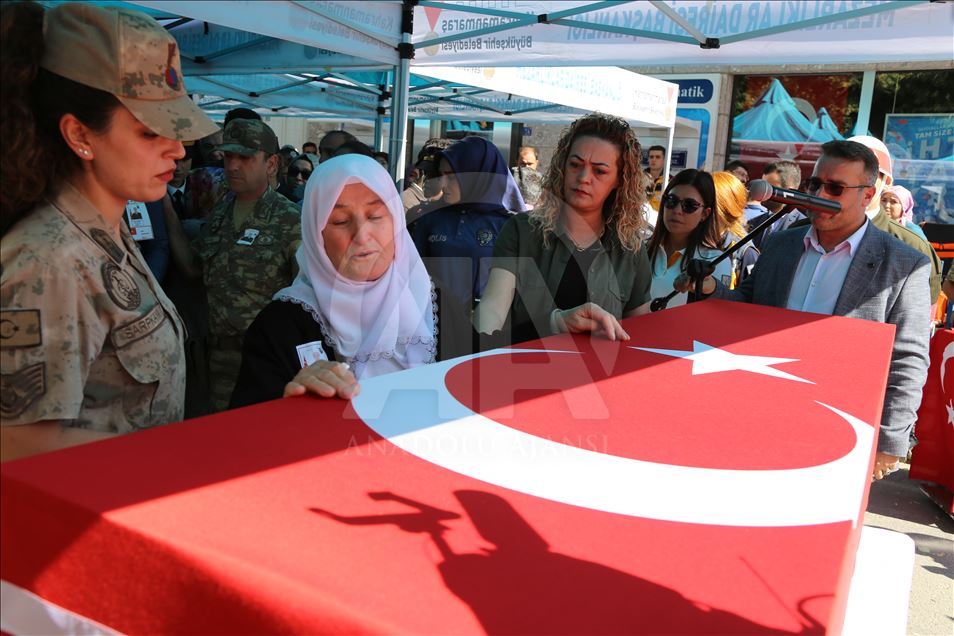 Şehitlerimizi uğurluyoruz