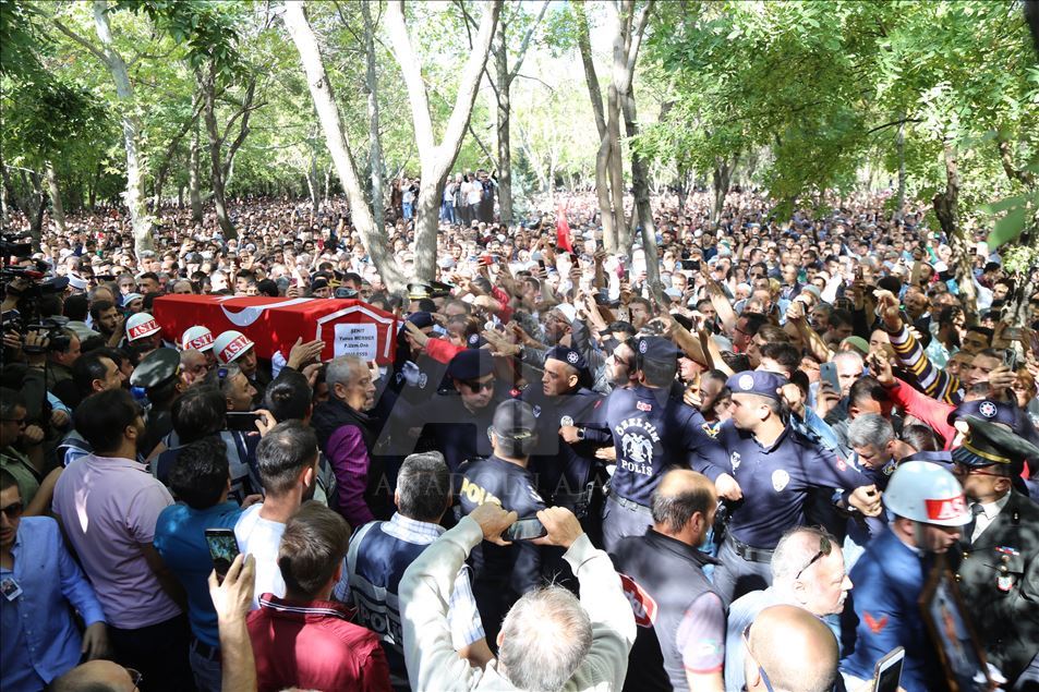 Şehit Uzman Onbaşı Mermer son yolculuğuna uğurlandı
