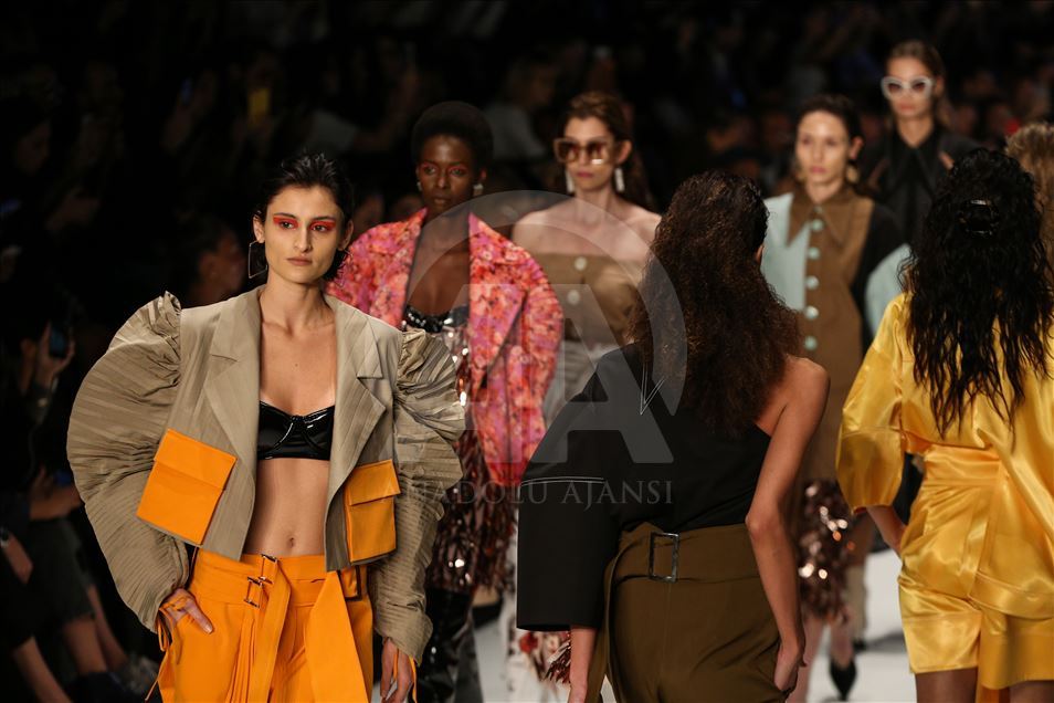 Mercedes-Benz Fashion Week di Istanbul