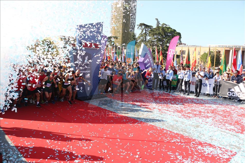 Mbahet edicioni i katërt i Maratonës së Tiranës 
