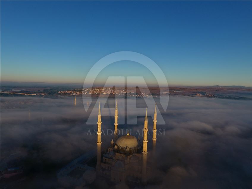 چشم انداز زیبای مسجد سلیمیه در ترکیه