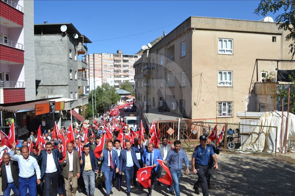 Barış Pınarı Harekatı'na katılan Mehmetçik'e destek yürüyüşü