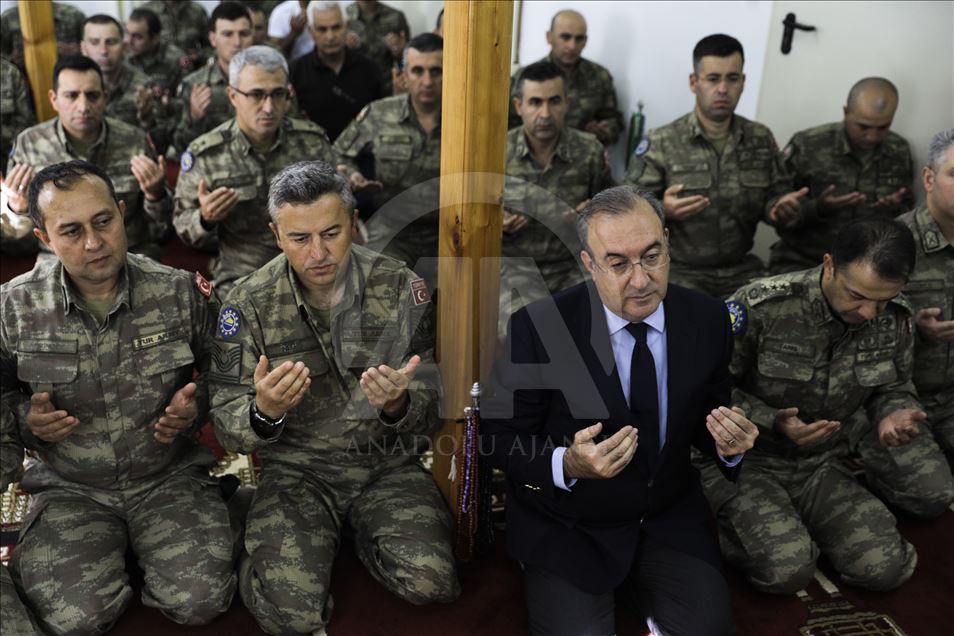 حمایت سربازان ترکیه در بوسنی از عملیات چشمه صلح