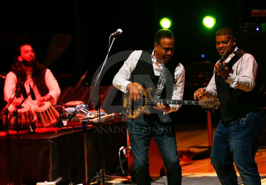 Stanley Clarke Band in Turkey's Izmir