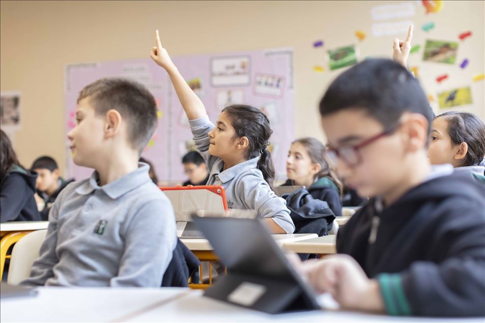 "دار الشفقة".. أول منظمة مجتمع مدني تركية تواصل رعاية الايتام منذ 156 عامًا