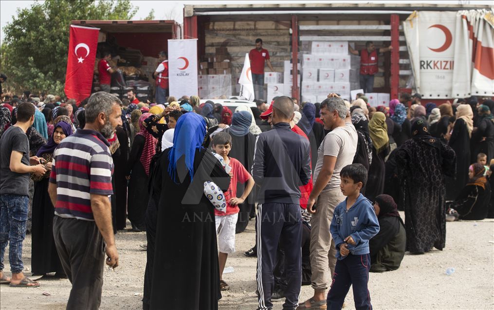 Kızılay'dan Tel Abyad'daki sivillere insani yardım