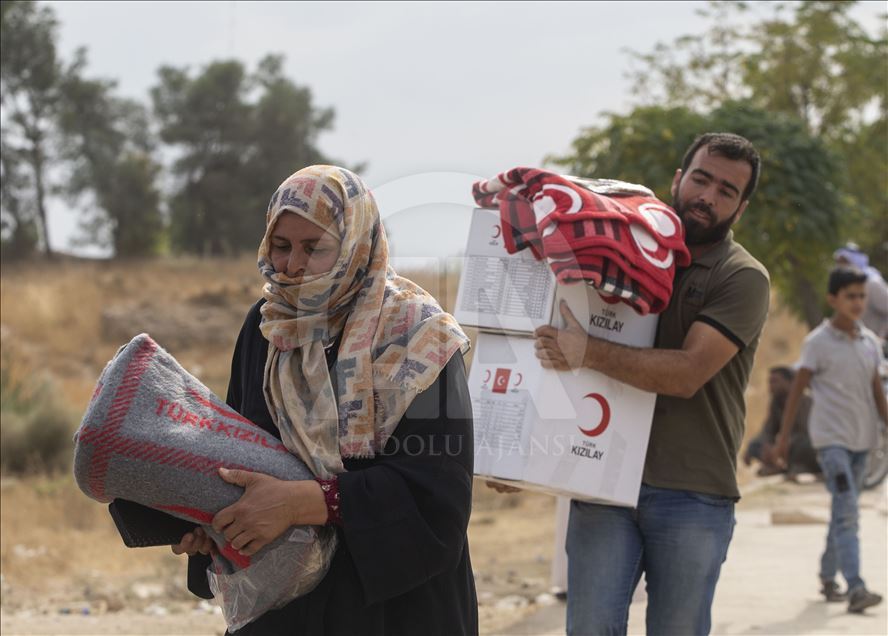 Kızılay'dan Tel Abyad'daki sivillere insani yardım