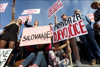 Zagreb: Tisuće osoba okupilo se na prosvjedu “Pravda za djevojčice”