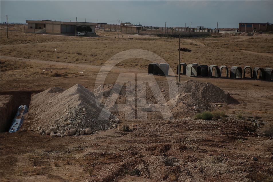العثور على نفقين حفرهما الإرهابيون في "تل أبيض" شمالي سوريا
