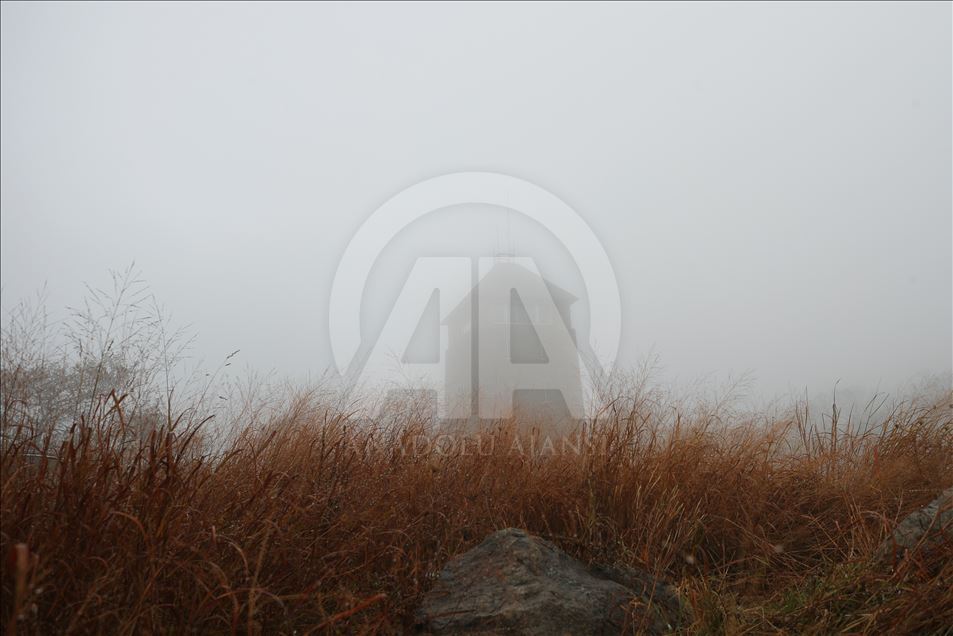 Foggy view from Bear Mountain State Park
