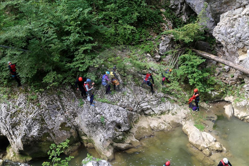 Turqi, kanioni i dytë më i thellë në botë tërheq vizitorët