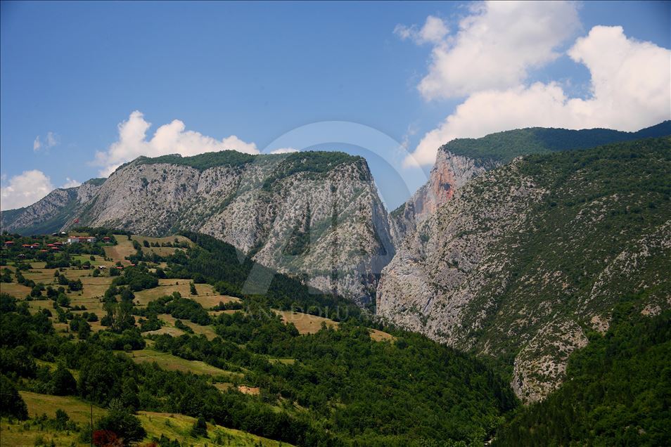 Turqi, kanioni i dytë më i thellë në botë tërheq vizitorët