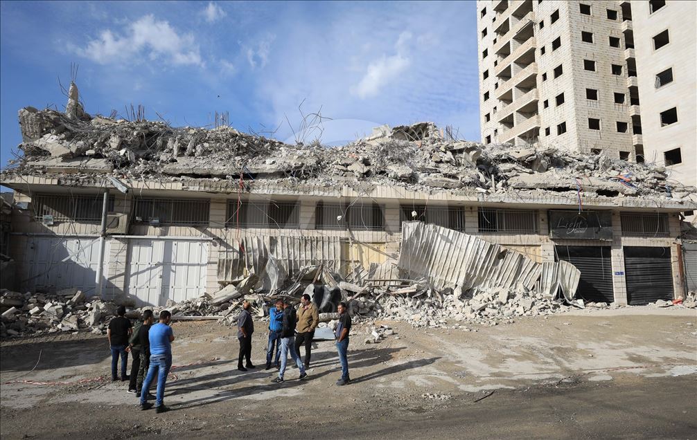İsrail Doğu Kudüs'te Filistinlilere ait bir binayı yıktı