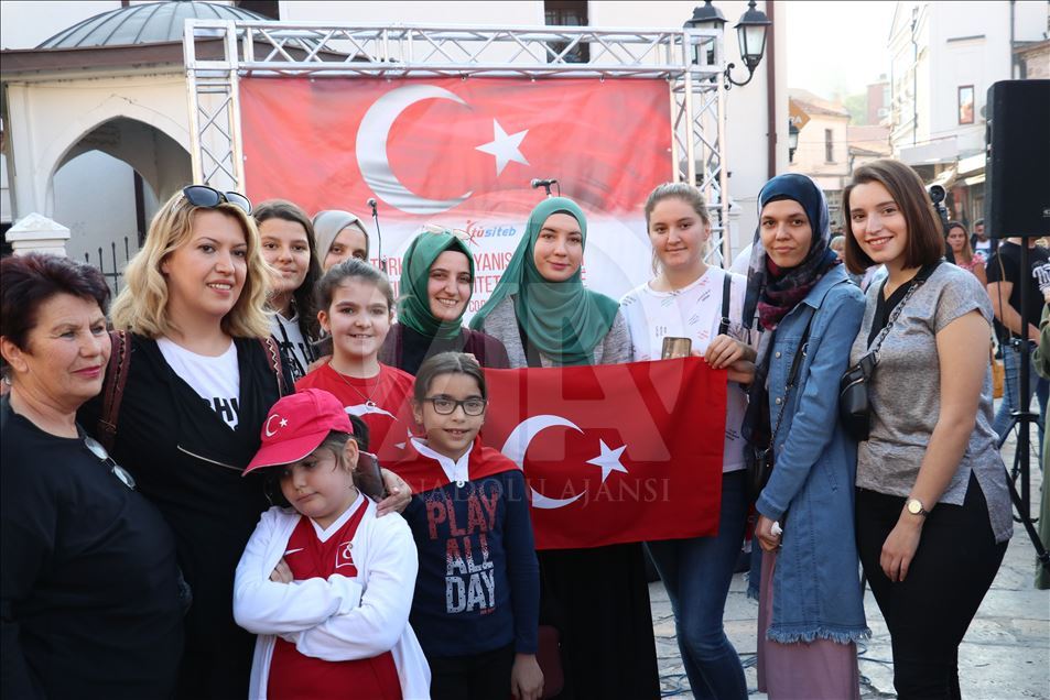 Shkup, organizohet "Mitingu i solidarizimit me Turqinë"